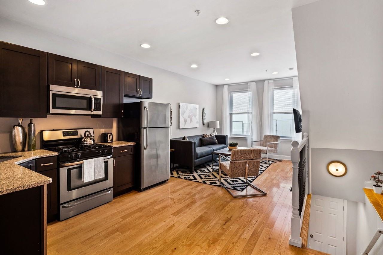 2551 Grays Ferry Ave #1 - Photo 3 of 17