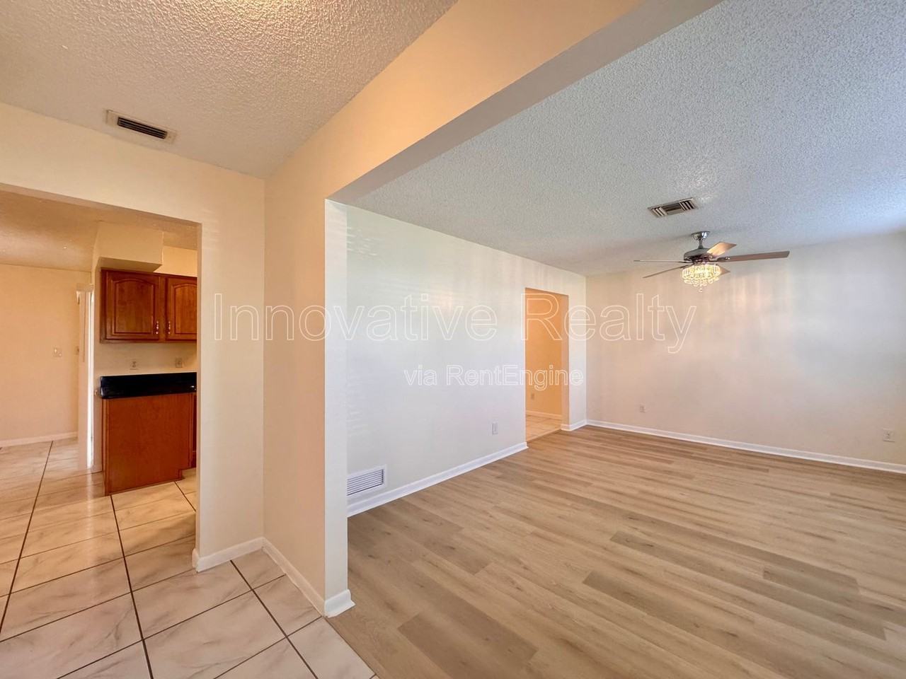 1005 Bradford Dr - Photo 3 of 30