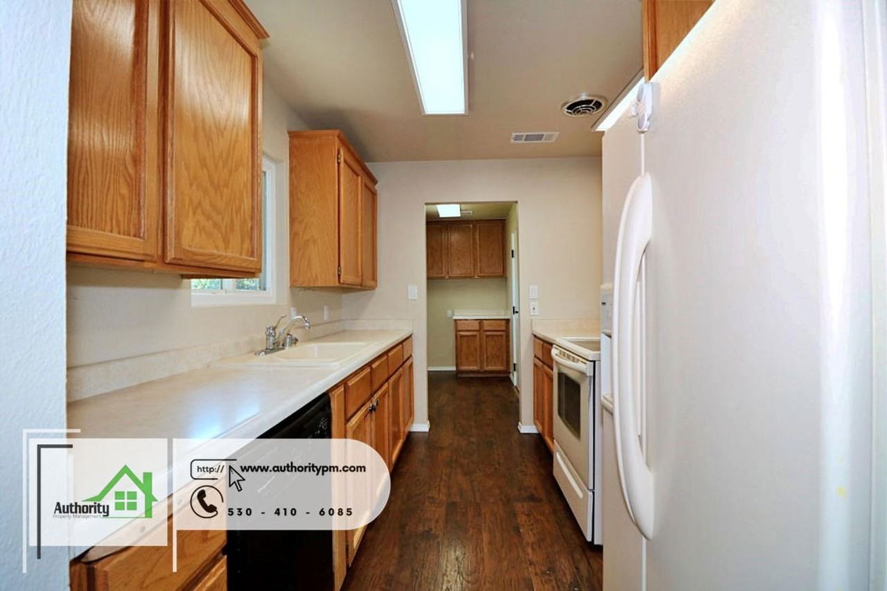 19578 Covington Mill Dr - Photo 7 of 27