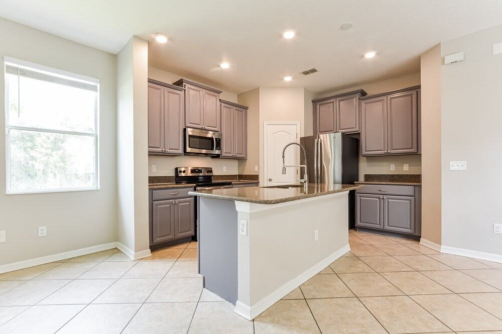 6800 Habitat Dr - Photo 7 of 17