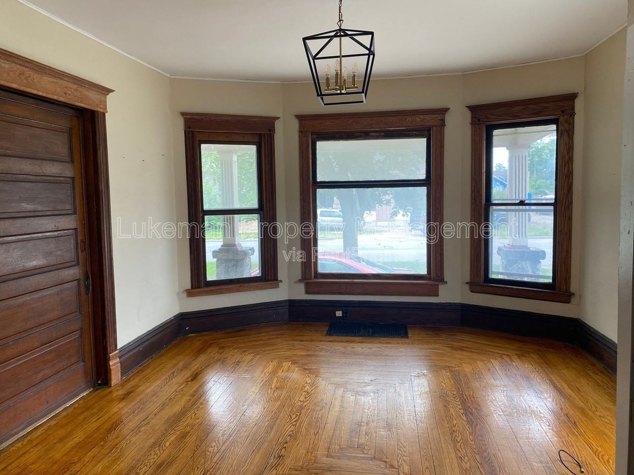 612 W Kalamazoo Ave #4 - Photo 4 of 12