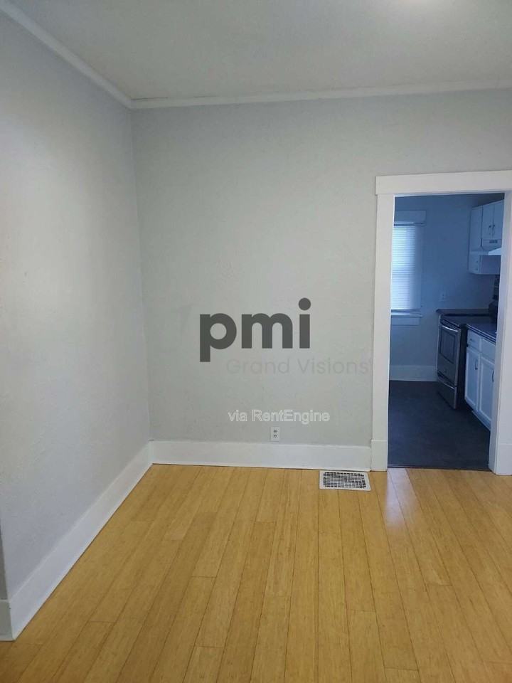 1824 E Clay St - Photo 6 of 17