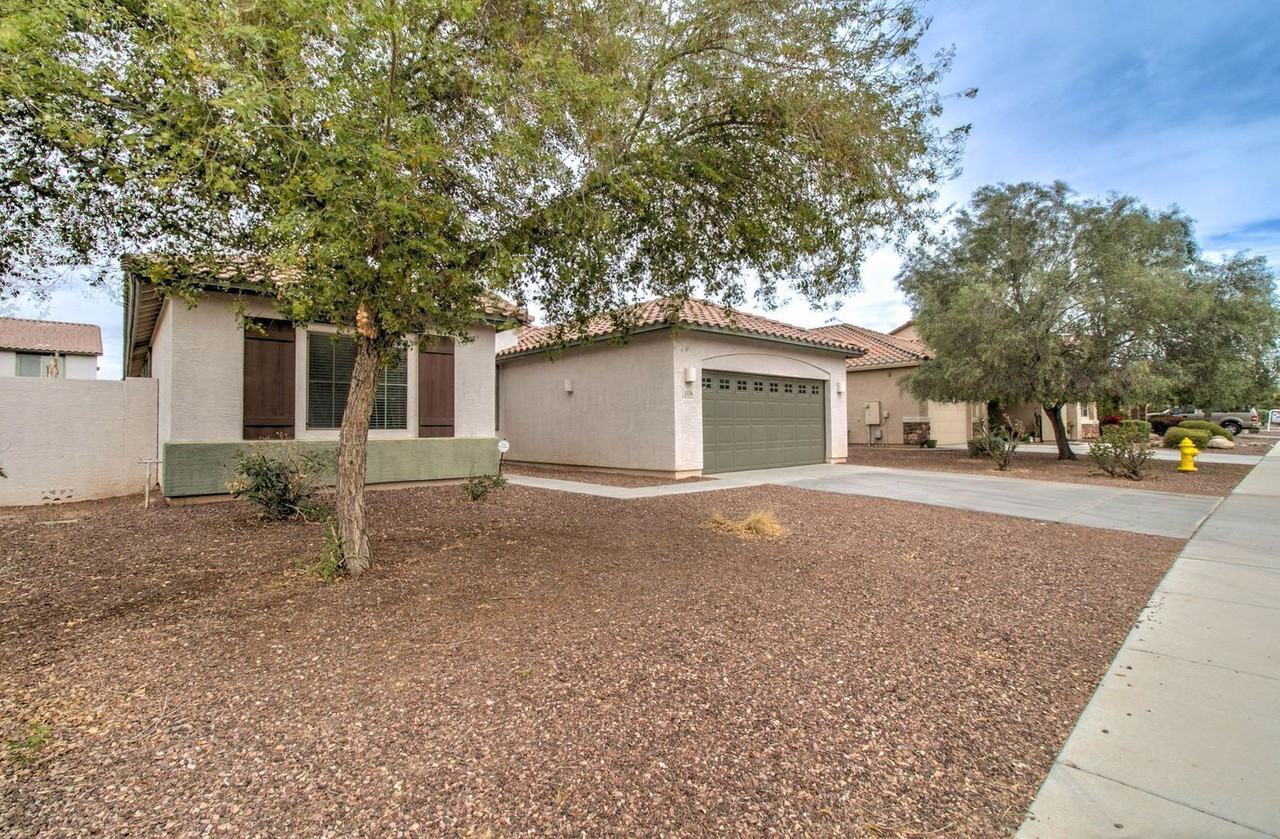 1106 E Regent Dr - Photo 3 of 50