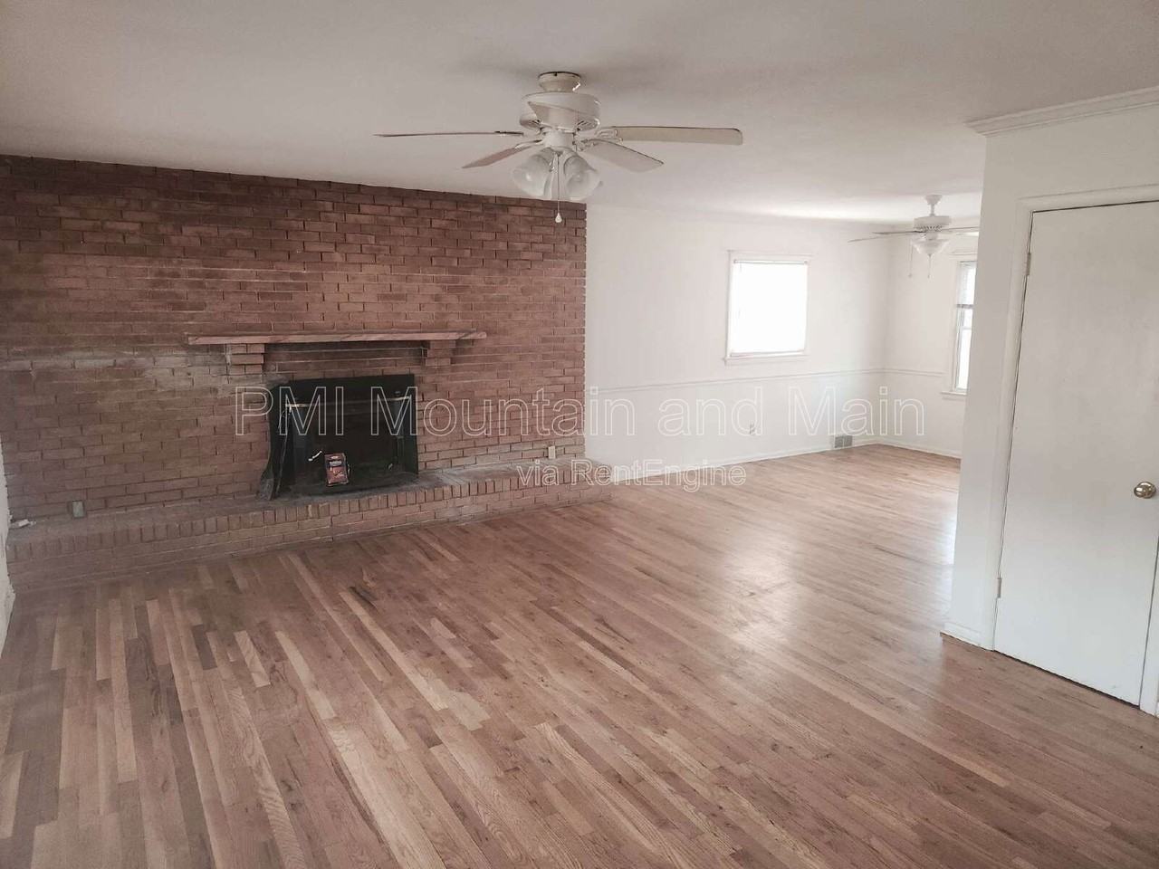 52 Blake Dr #A - Photo 4 of 27