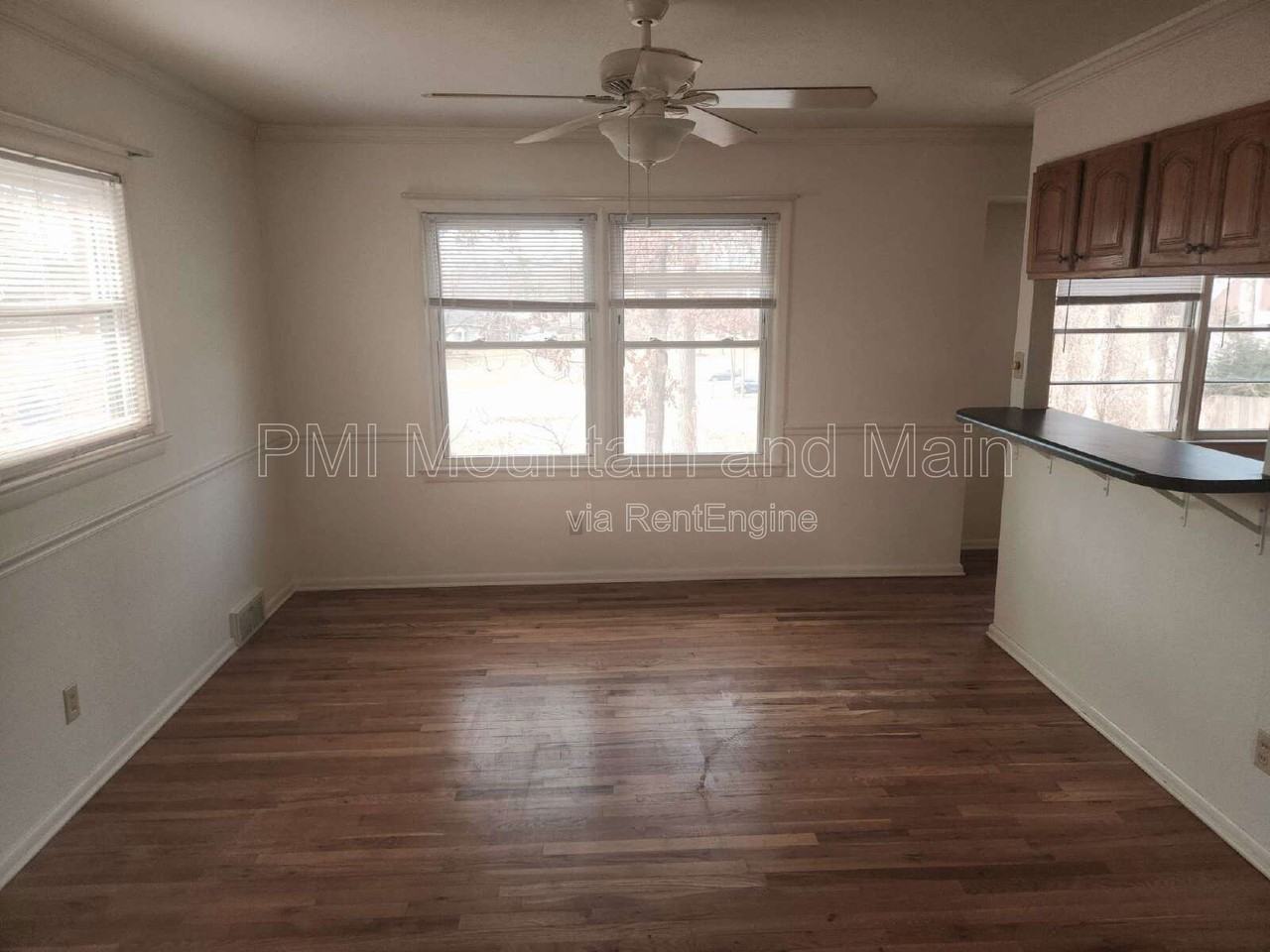 52 Blake Dr #A - Photo 5 of 27