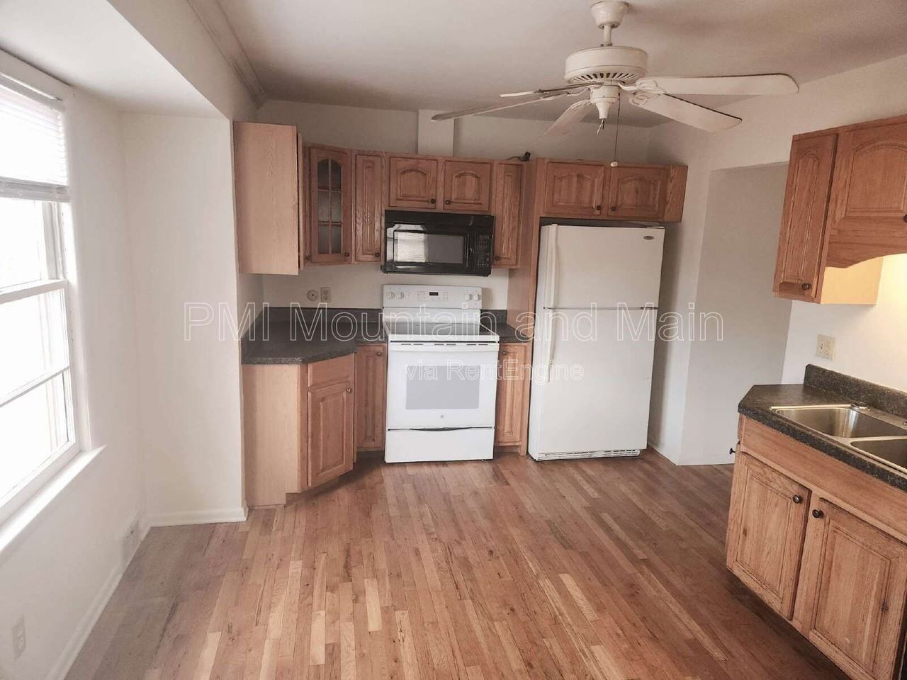 52 Blake Dr #A - Photo 6 of 27