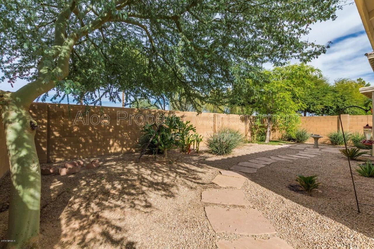 2856 E Augusta Ave - Photo 5 of 5