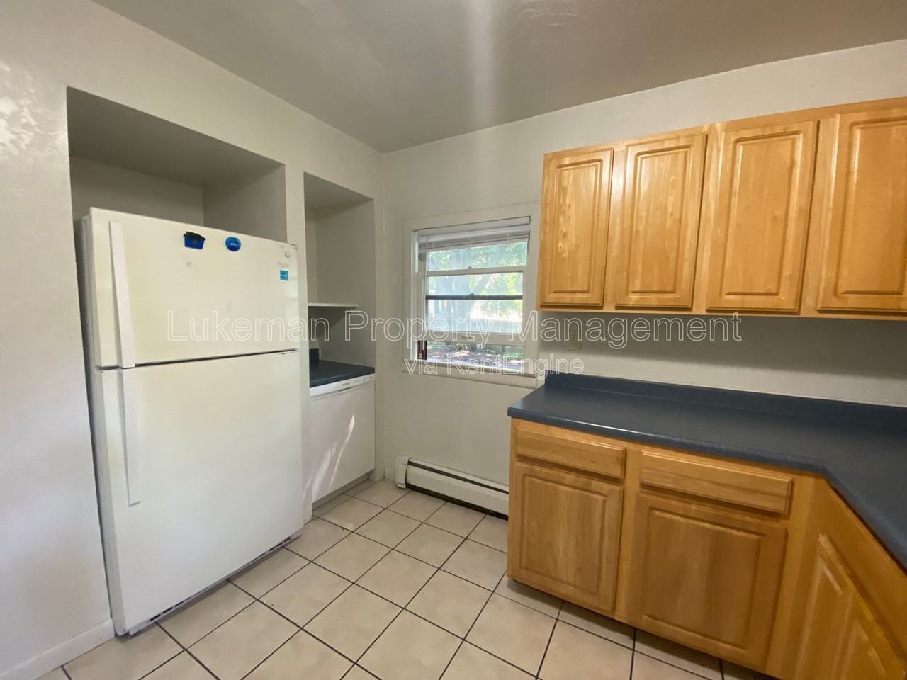 431 W Vine St - Photo 2 of 32