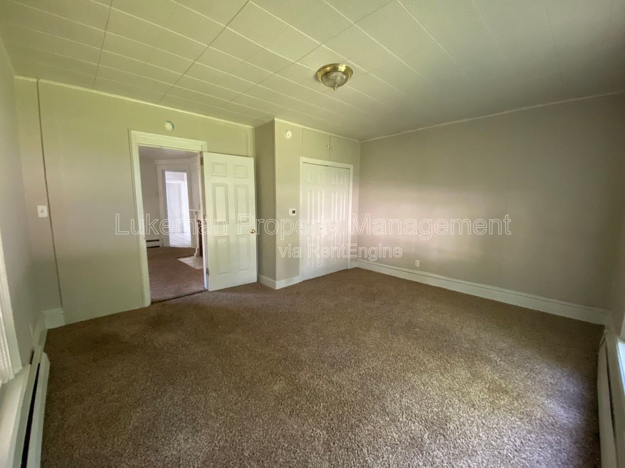 431 W Vine St - Photo 4 of 32