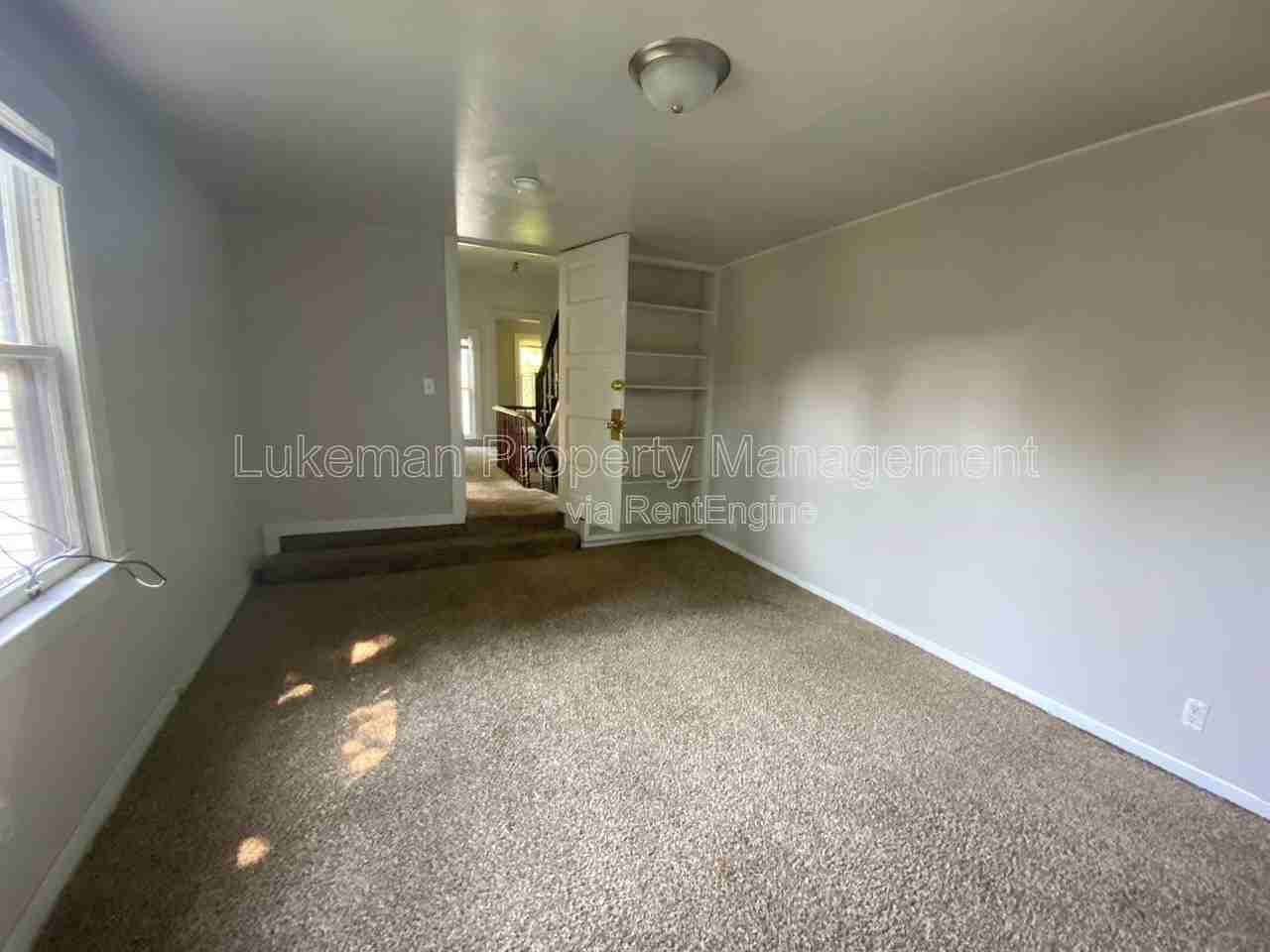 431 W Vine St - Photo 5 of 32