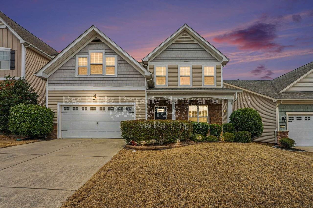 1349 Middlecrest Dr Nw - Photo 2 of 36