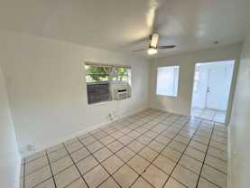 515 Nw 13th Ave #EAST - Photo 1 of 1