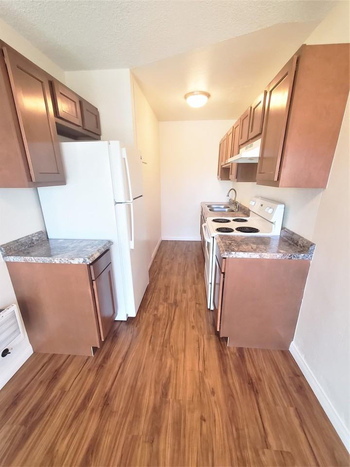 5033 Clairemont Mesa Blvd #9W - Photo 2 of 6