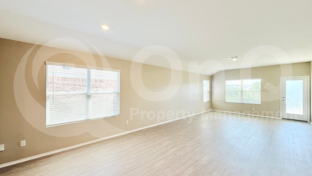 1517 Chapel Ranch Rd - Photo 7 of 27