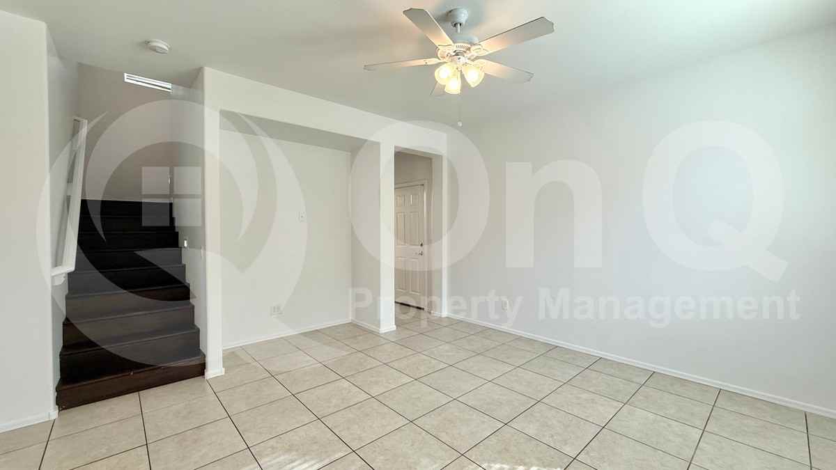 2694 N 73rd Dr - Photo 7 of 24