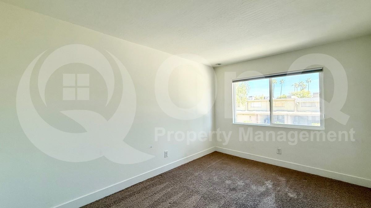 7618 N 19th Dr - Photo 6 of 18