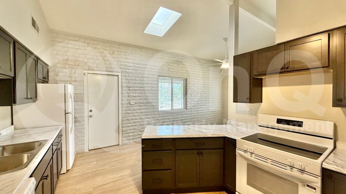 1251 E Loma Vista Dr - Photo 5 of 17