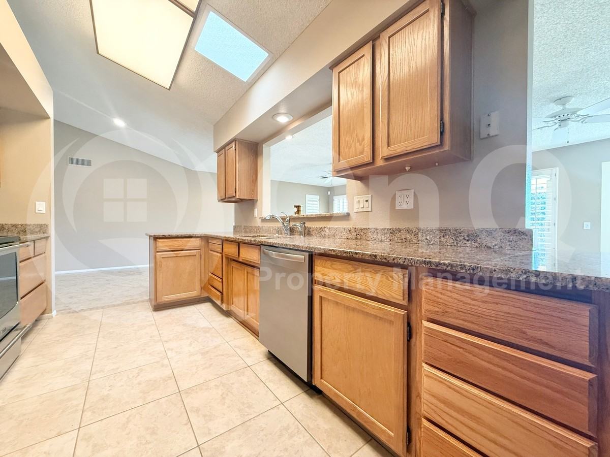 14607 W Yosemite Dr - Photo 6 of 21