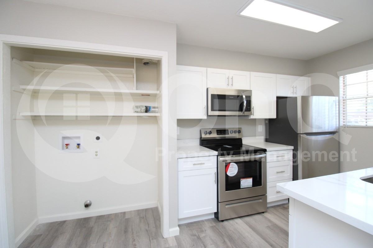 625 S Westwood #197 - Photo 3 of 15