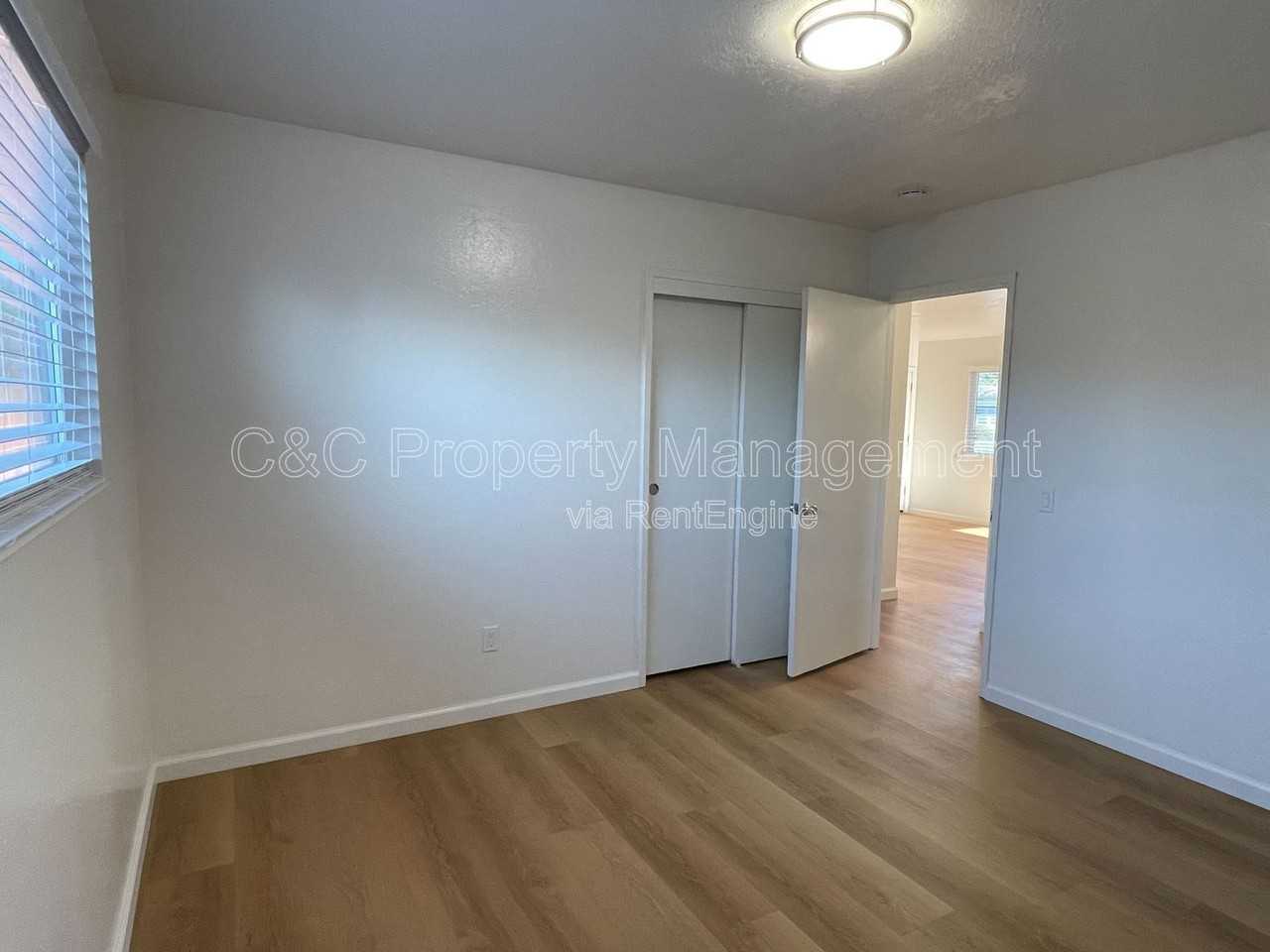 226 Harben Cir #7 - Photo 4 of 9