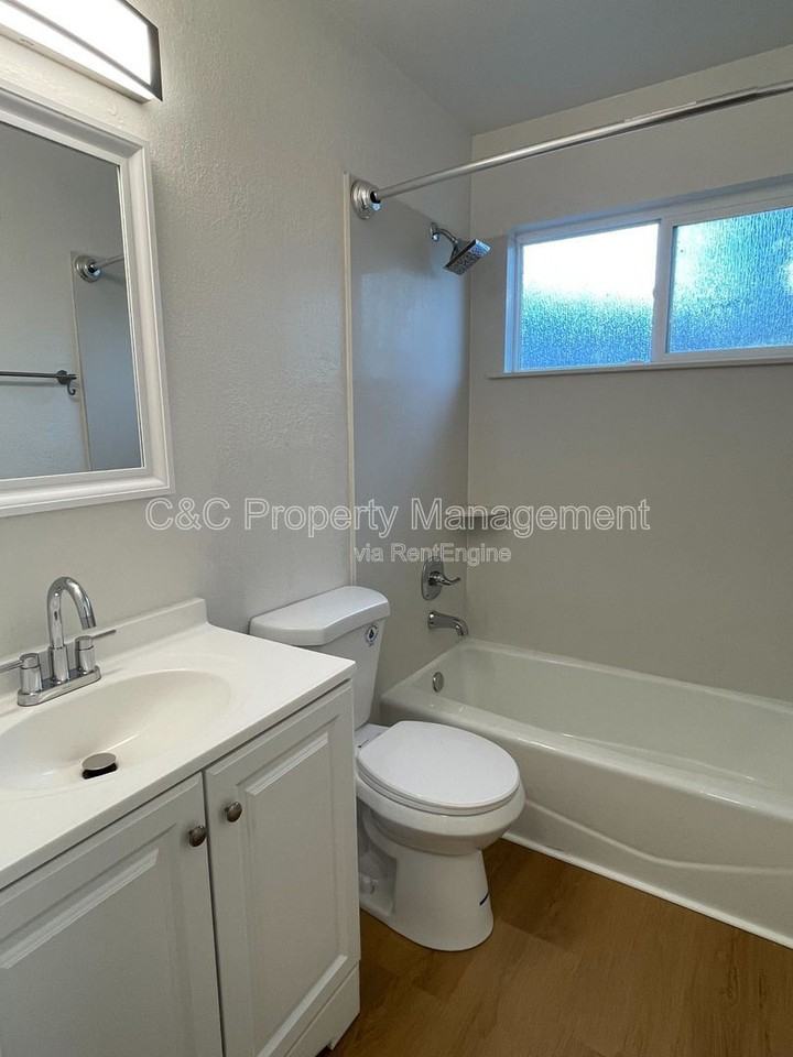 226 Harben Cir #7 - Photo 6 of 9