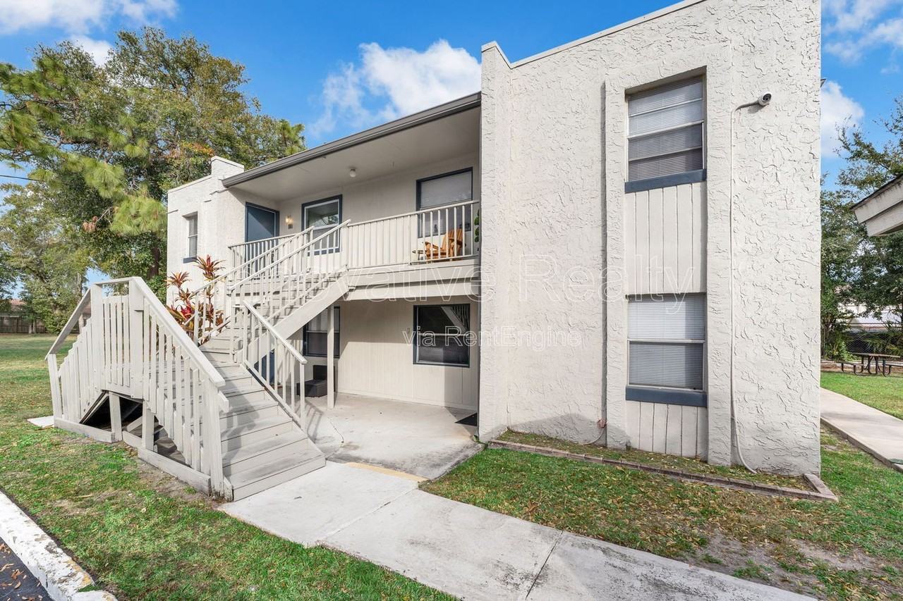 5123 Curry Ford Rd #3 - Photo 2 of 19