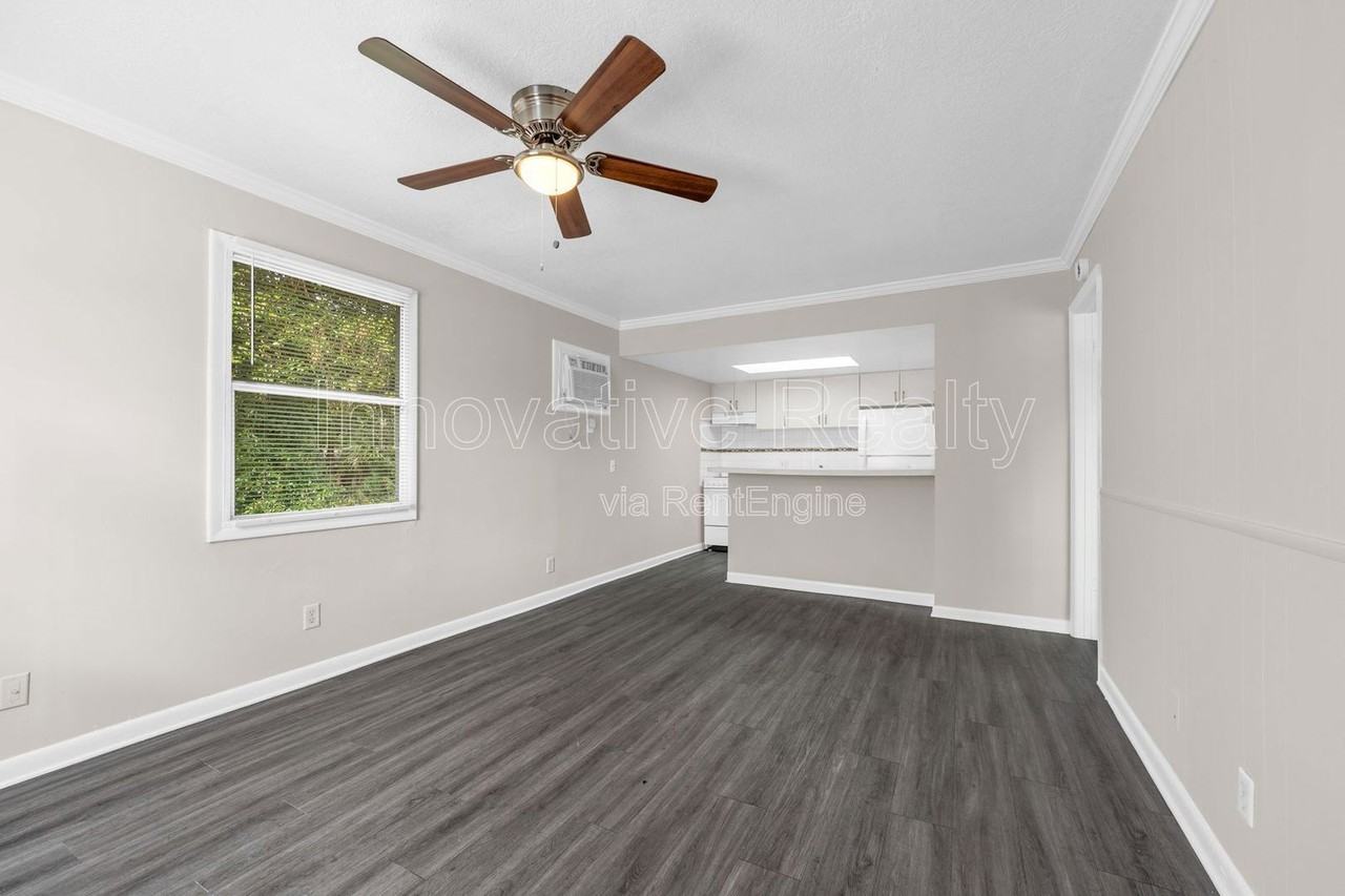 5123 Curry Ford Rd #3 - Photo 4 of 19