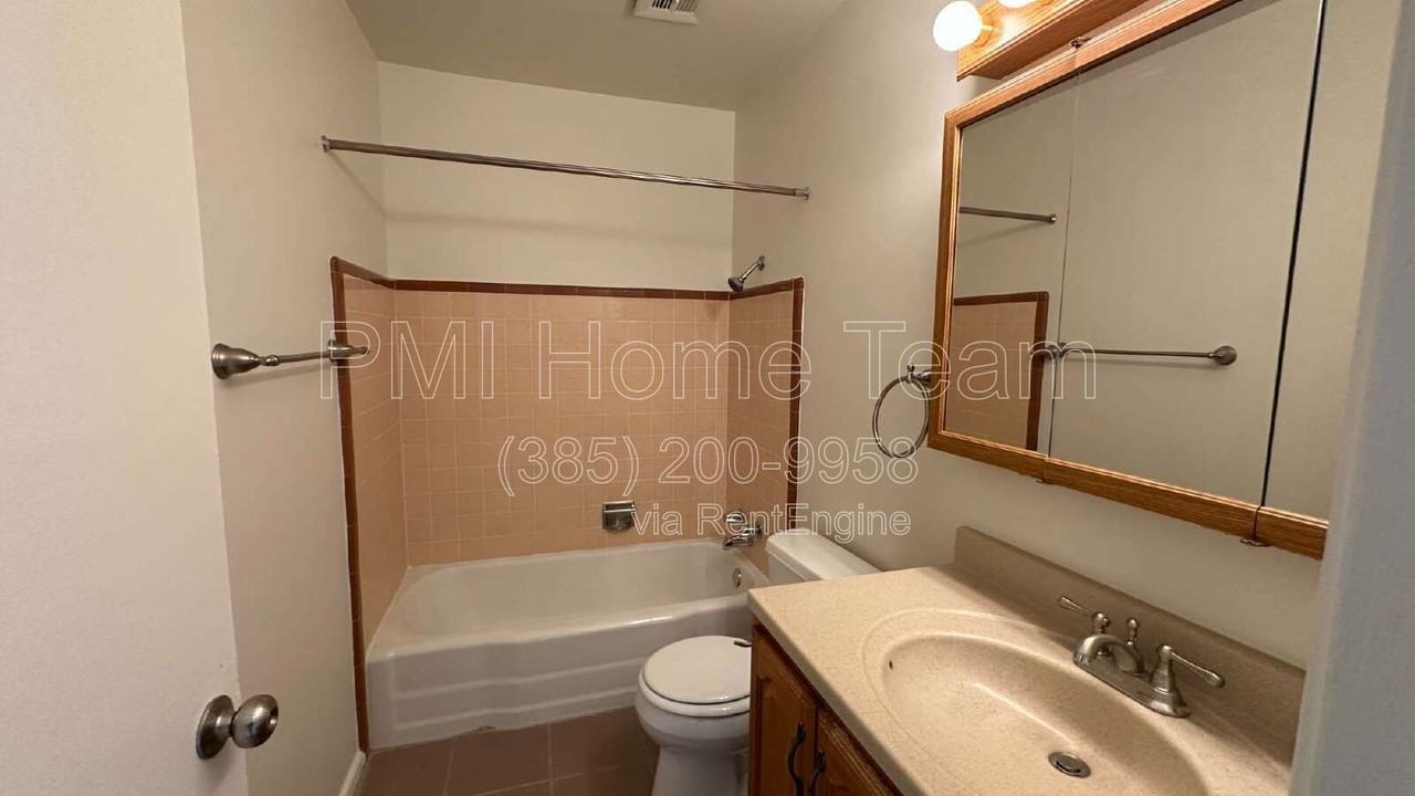 1908 W 4975 S #1 - Photo 5 of 9