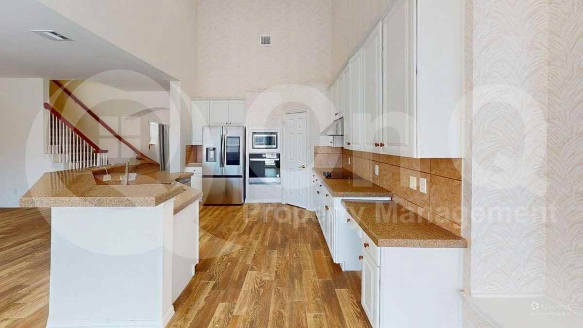 3644 Amber Hills Dr - Photo 5 of 31