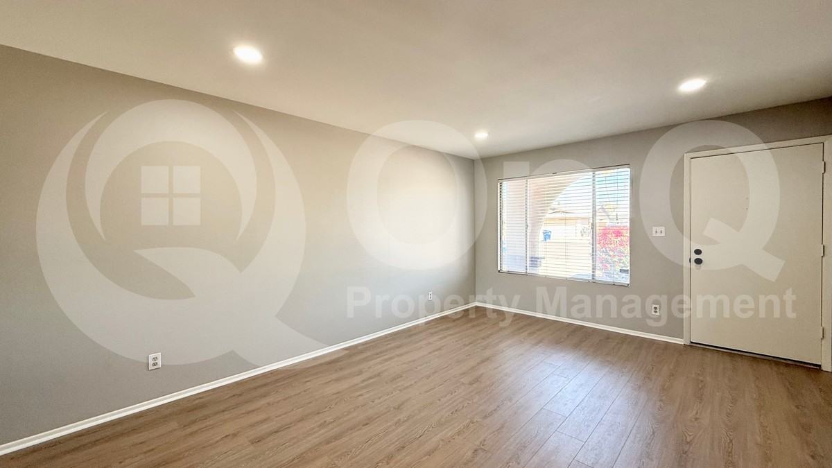 1995 E Rice Dr - Photo 3 of 17