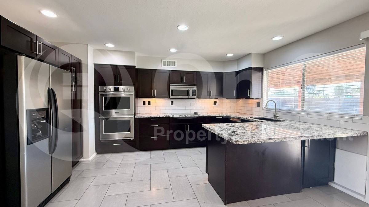 1995 E Rice Dr - Photo 4 of 17