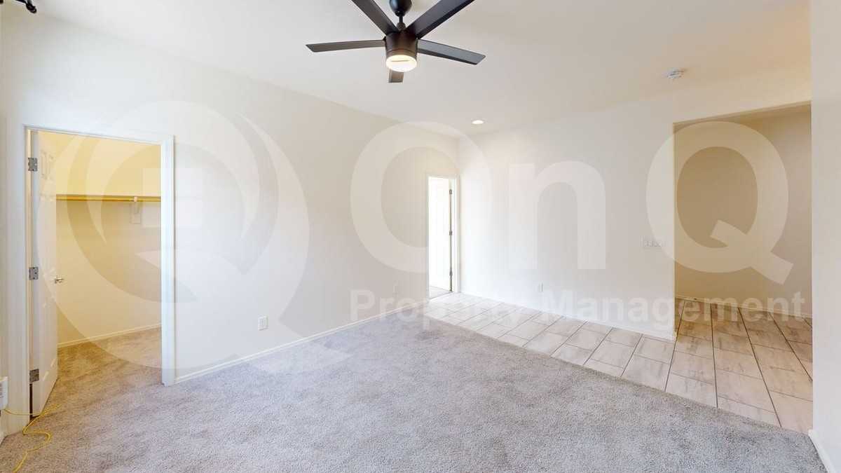 6944 W Golden Ln - Photo 7 of 23