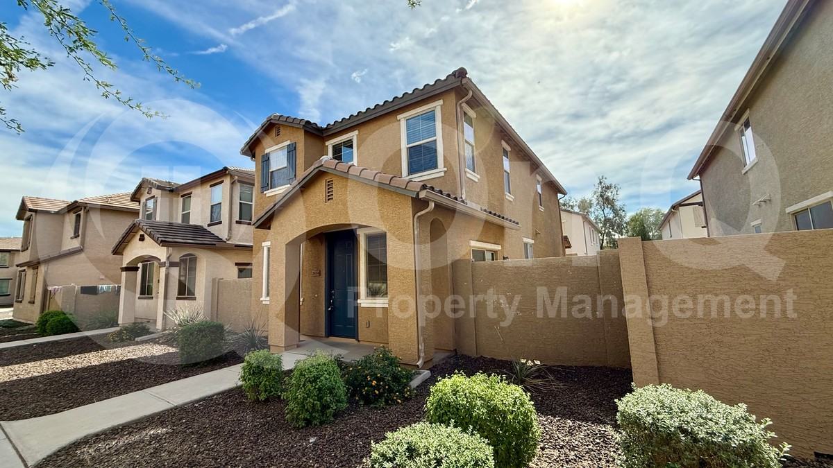 2654 N 73rd Dr - Photo 2 of 23