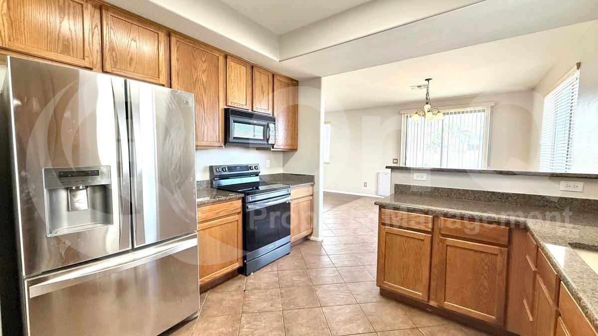 25707 W Williams Ct - Photo 7 of 27