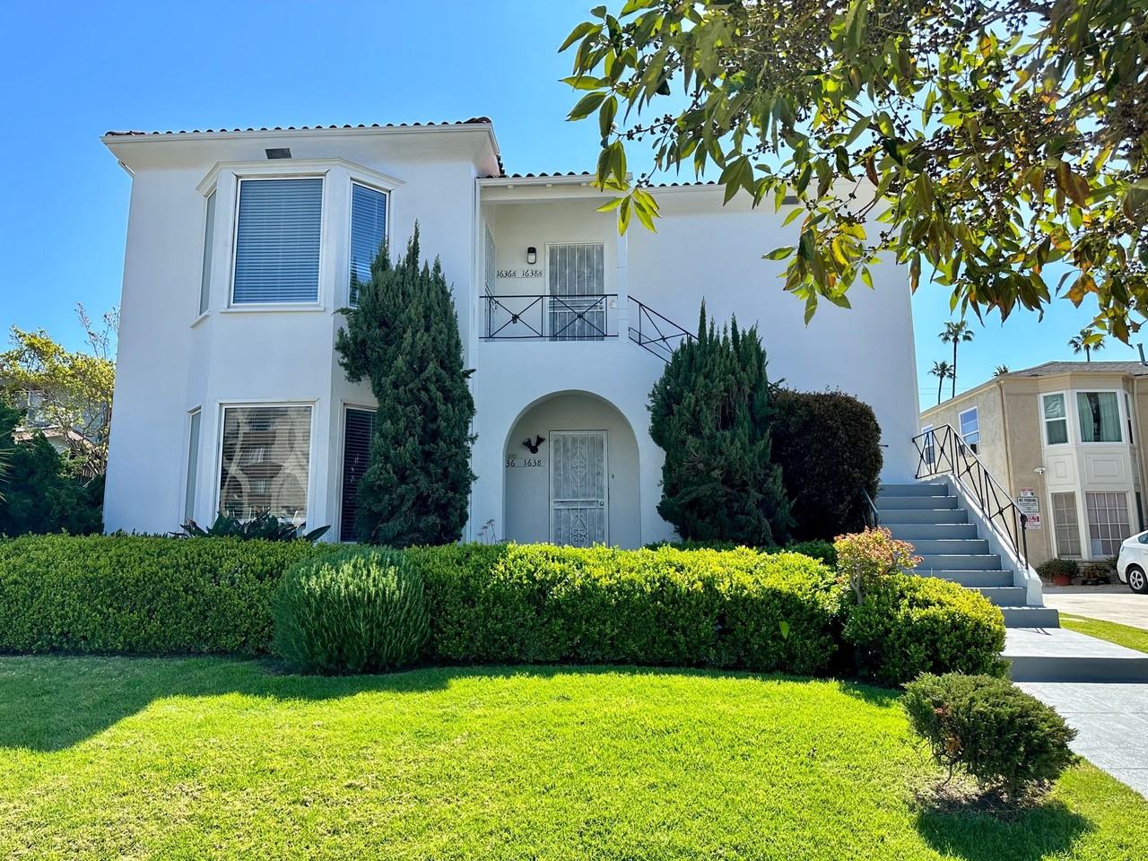 1636 Crenshaw - Photo 2 of 2