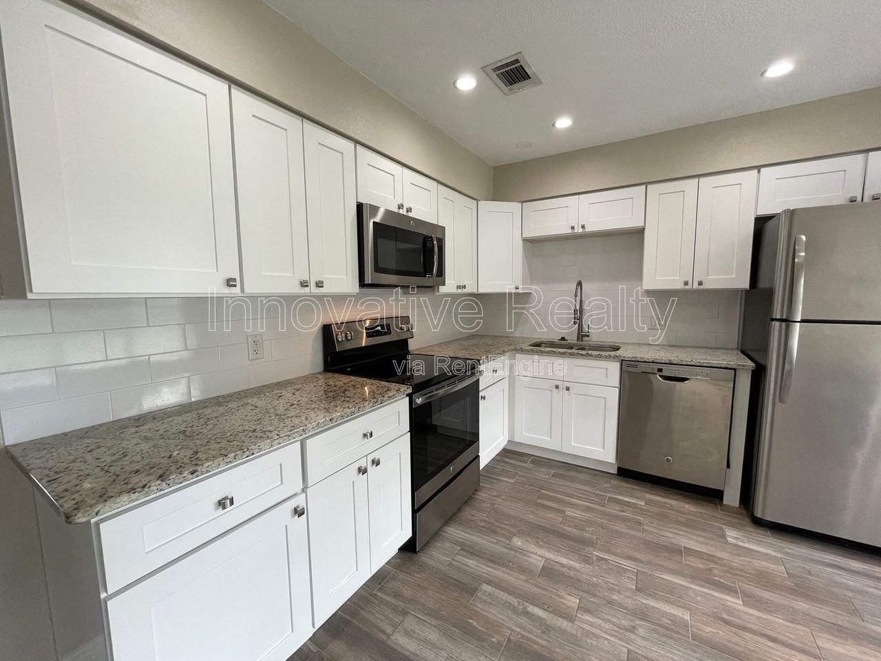 6518 Cocos Dr - Photo 4 of 27