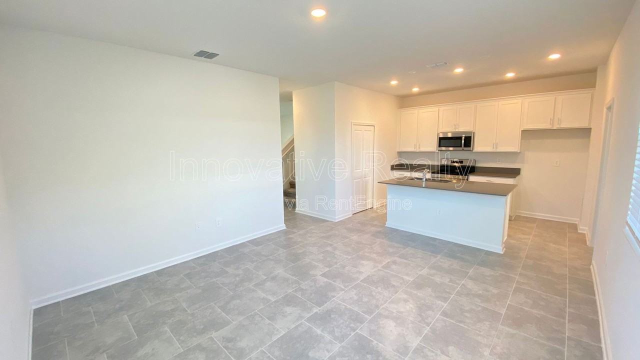 2612 Play Hard Aly - Photo 6 of 30