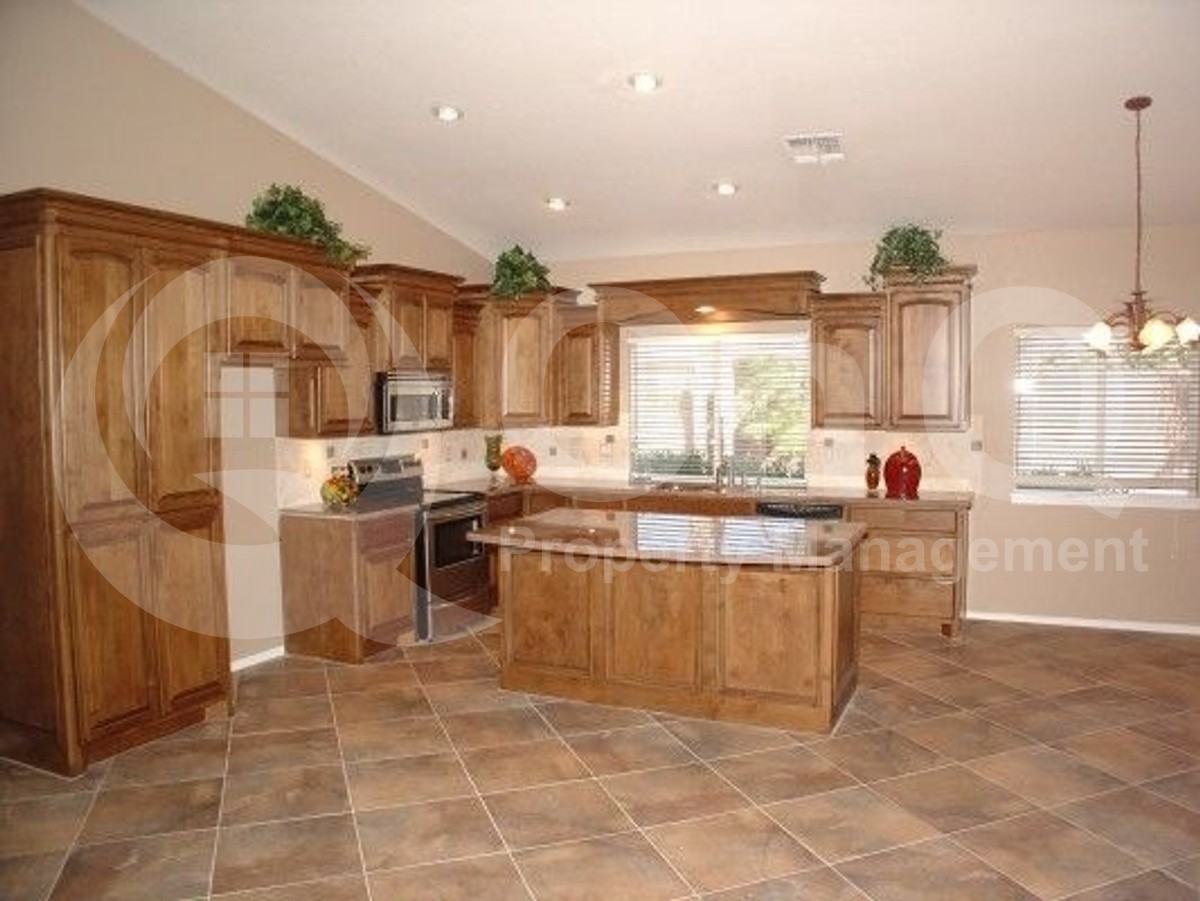 16804 S 25th Pl - Photo 4 of 20