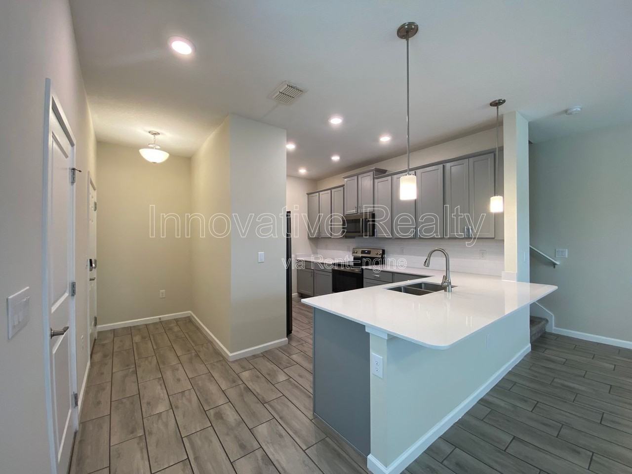 9348 Tecumseh Dr - Photo 2 of 30