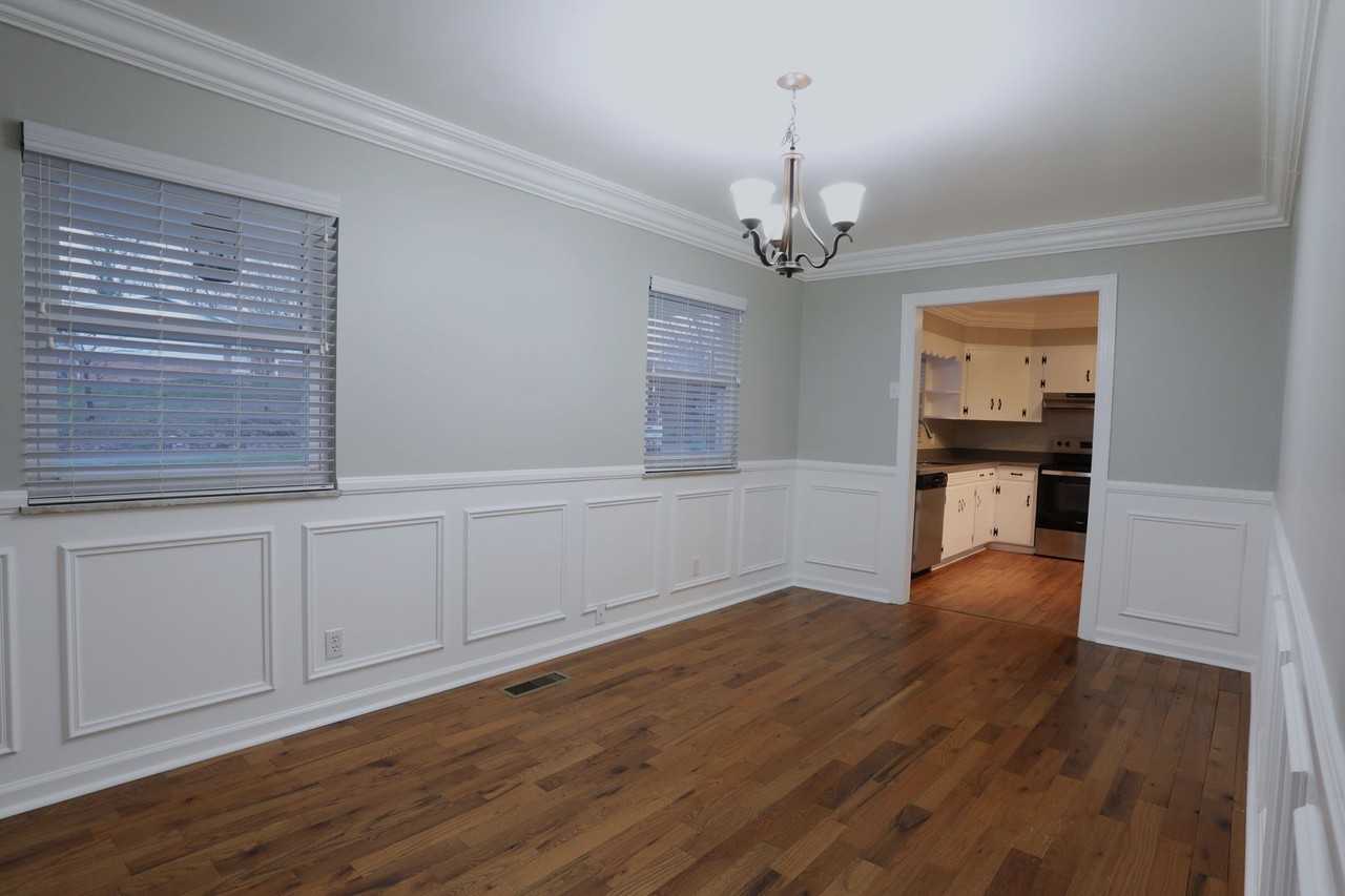 1905 S Hills Dr - Photo 6 of 19