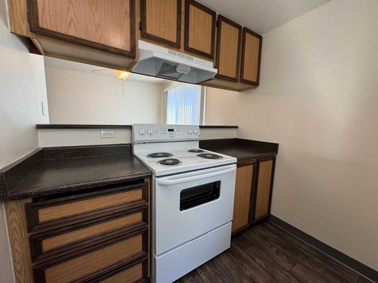 Weatherstone Apartments - Photo 3 of 32