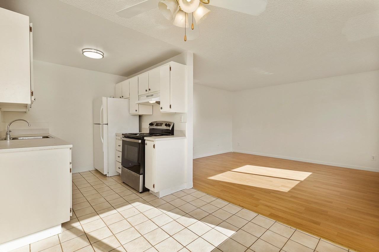 Achilles Landing - Photo 2 of 9