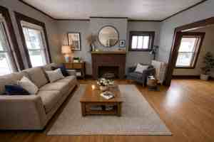 featured image of 1734 E 5th St