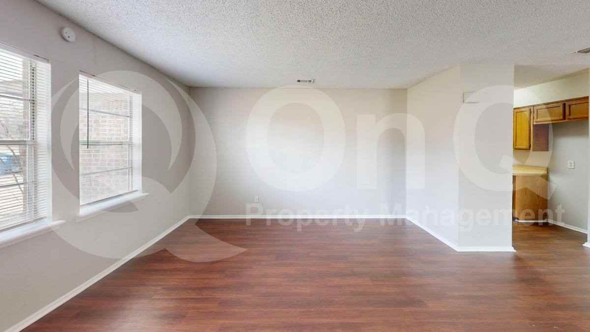 724 Prairie Creek Dr #724 - Photo 3 of 10