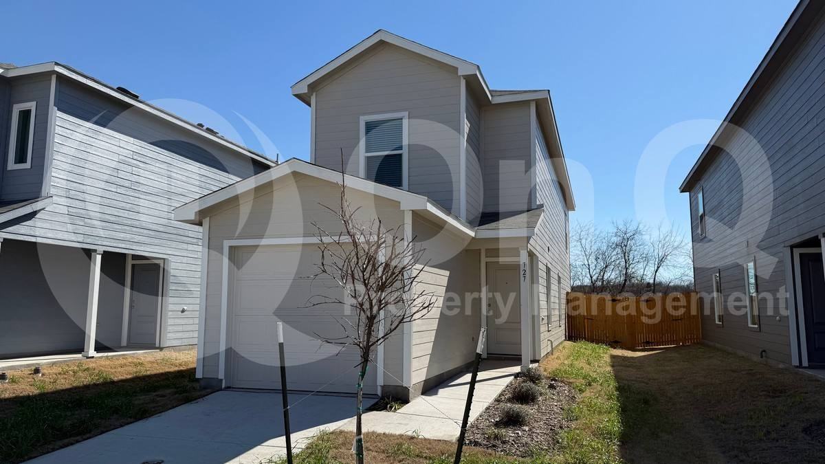727 Sandhill Crane Ln - Photo 3 of 10