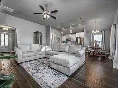 15740 Caney Dr - Photo 2 of 10