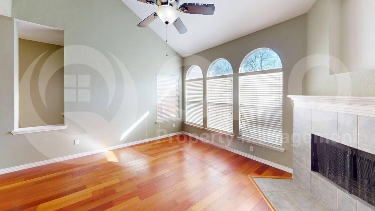 442 Spring Air Dr - Photo 7 of 10