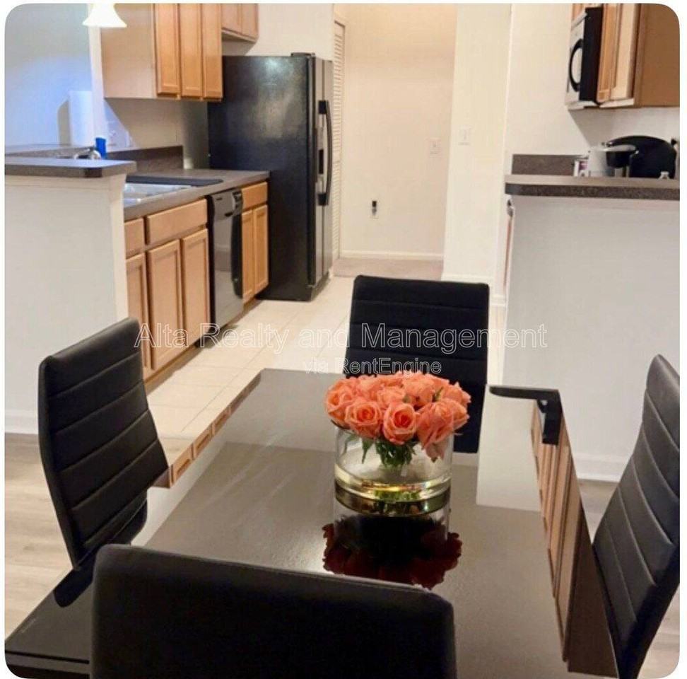 7071 Deer Lodge Cir #108 - Photo 3 of 10