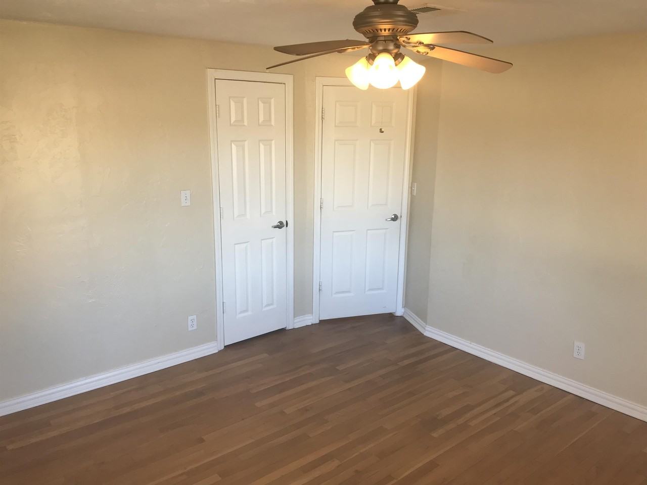 223 E Independence St - Photo 2 of 35