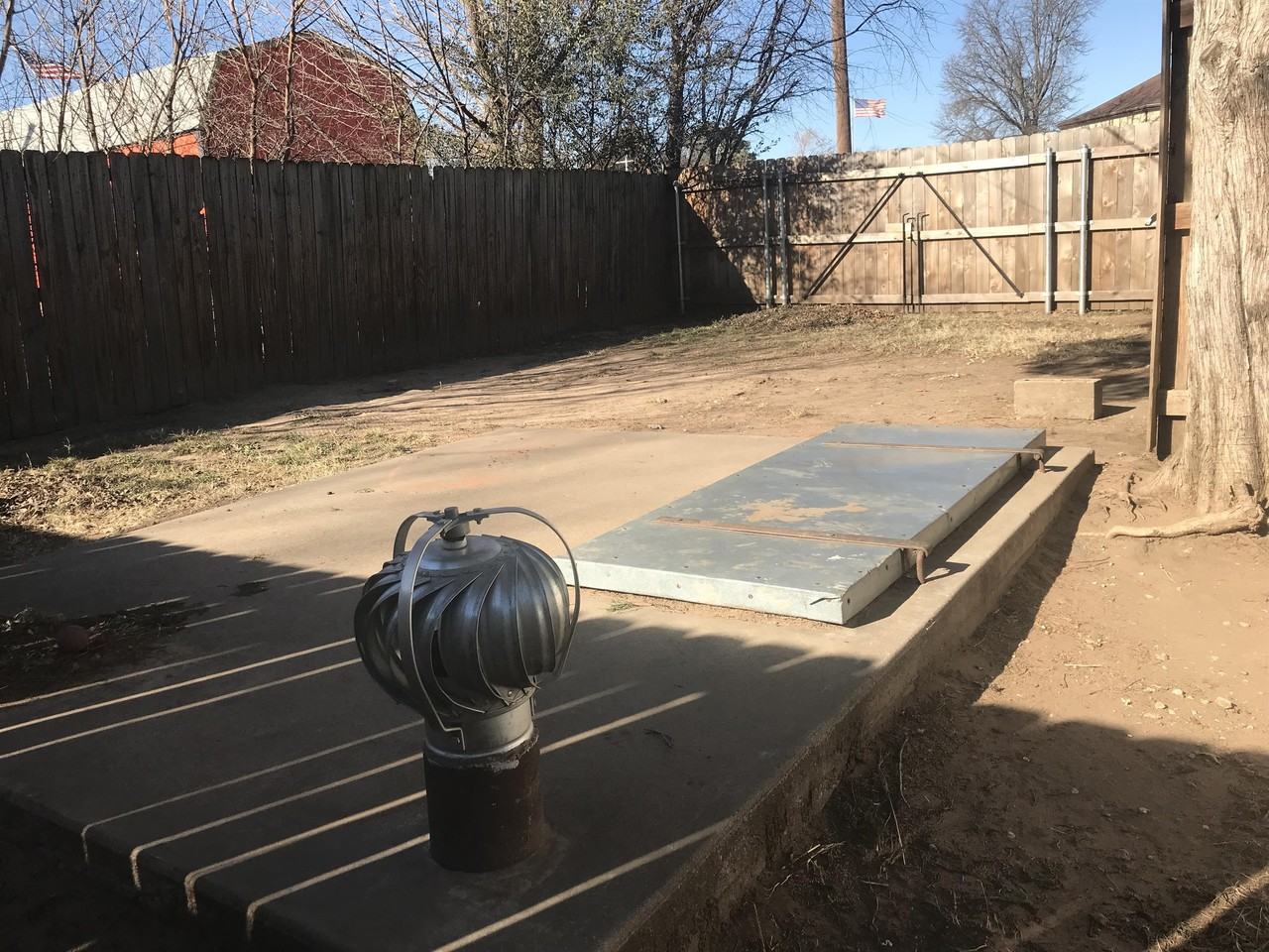 223 E Independence St - Photo 5 of 35